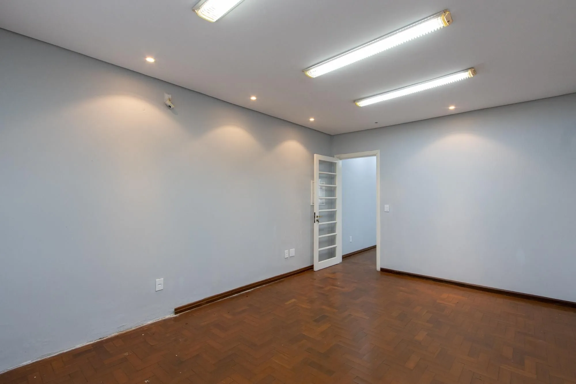Imagem Casa Comercial para Venda - 231m², 0 dormitórios, Centro Histórico