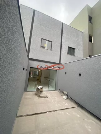 Imagem SOBRADOS DE TRÊS DORMITÓRIOS À VENDA NA CIDADE LÍDER - ZL SÃO PAULO.