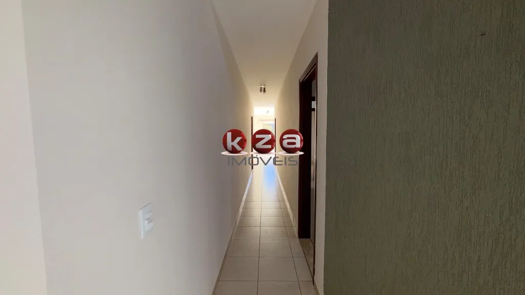 Imagem Casa térrea em Condomínio Residencial Maria Regina, Valinhos-SP: 3 quartos, 1 suite, 2 salas, 3 banheiros, 2 vagas, 222m².