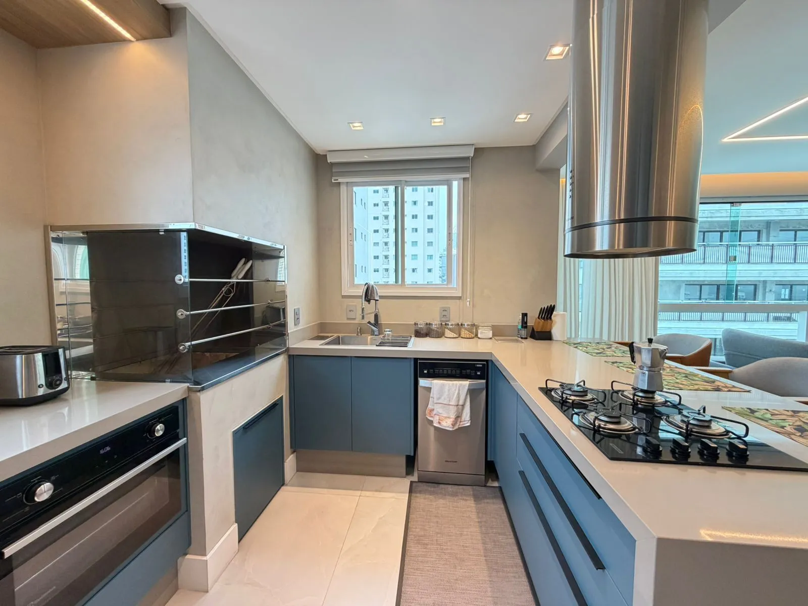 Imagem Apartamento à venda com 126m2 por R$ 2.700.000,00