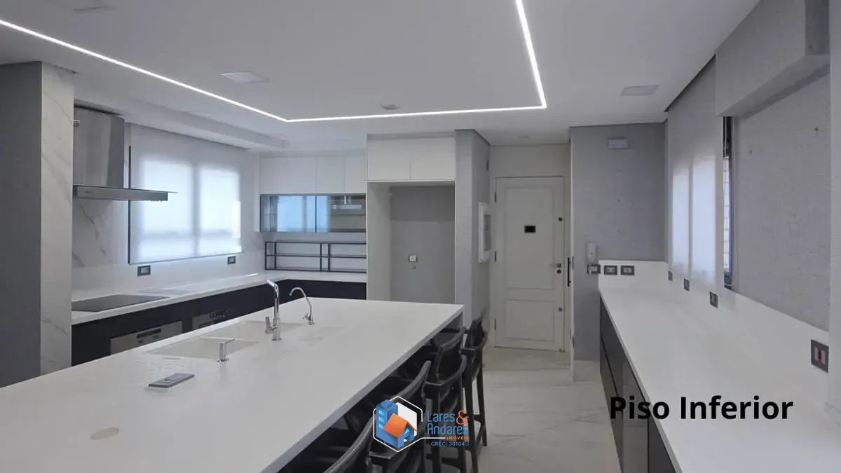 Imagem Cobertura para venda e locação em Campo Belo com 4 quartos, sendo 2 suítes, 440m²