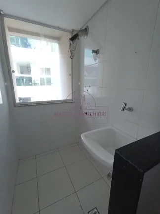 Imagem Apartamento 3 quartos frente mar em Itapuã