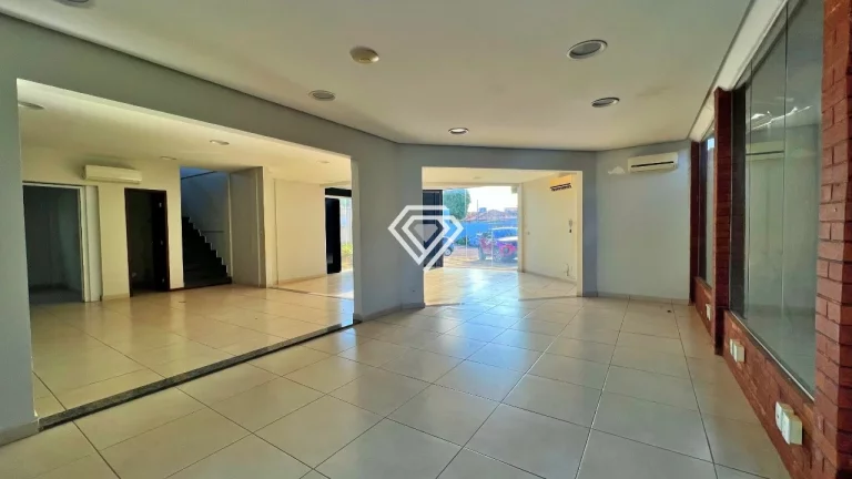 Imagem Sobrado com 398 m² para Locação na 204 Sul