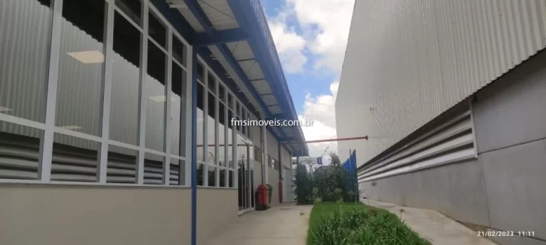 Imagem Galpão para locação em Araçariguama - SP com 3.300m² de Área Total