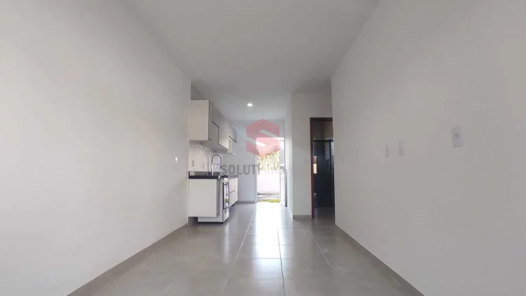 Imagem Casa com 02 quartos e amplo espaço de terreno à venda no Jd Iruama em Campo Largo/PR