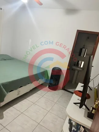 Imagem Casa com 2Q + Casa com 3Q - Excelente imóvel com 2 casas Jardim Califórnia