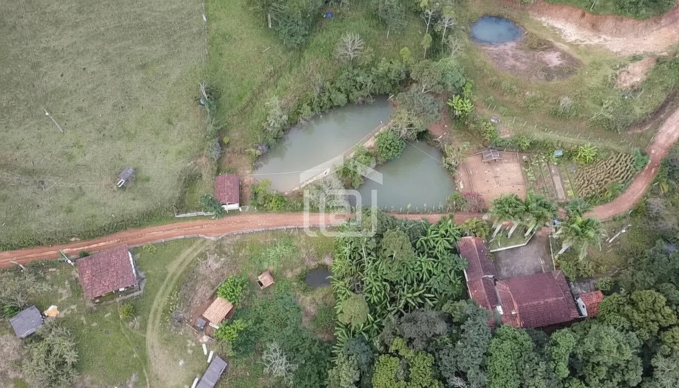 Imagem Chácara 100 m² à venda em Amendoins, Caldas