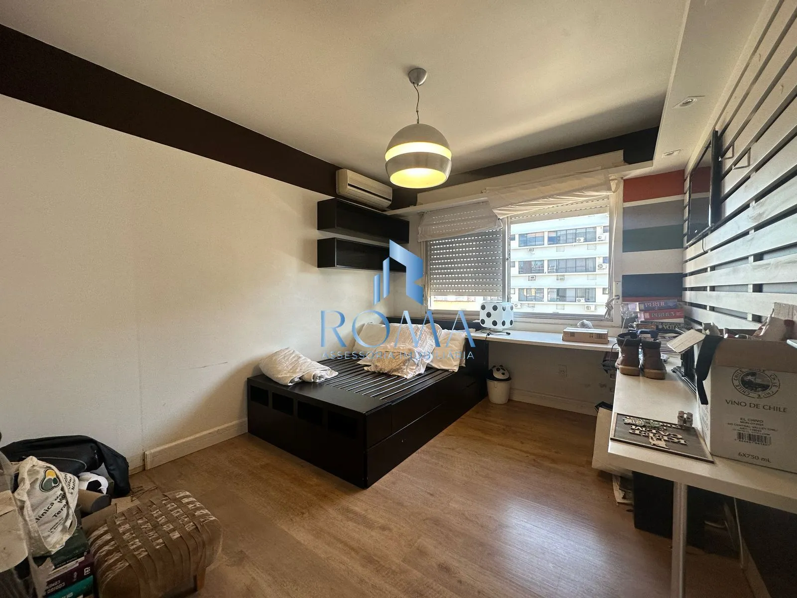 Imagem Apartamento semimobiliado de 03 dormitórios no Centro de Santa Maria.