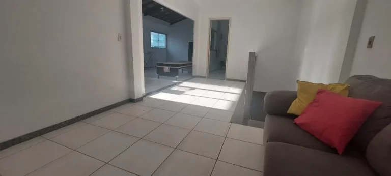 Imagem VENDO UMA LINDA COBERTURACOM 4 QUARTOS 2 SUÍTES DE FRENTE PARA A PRAIA.