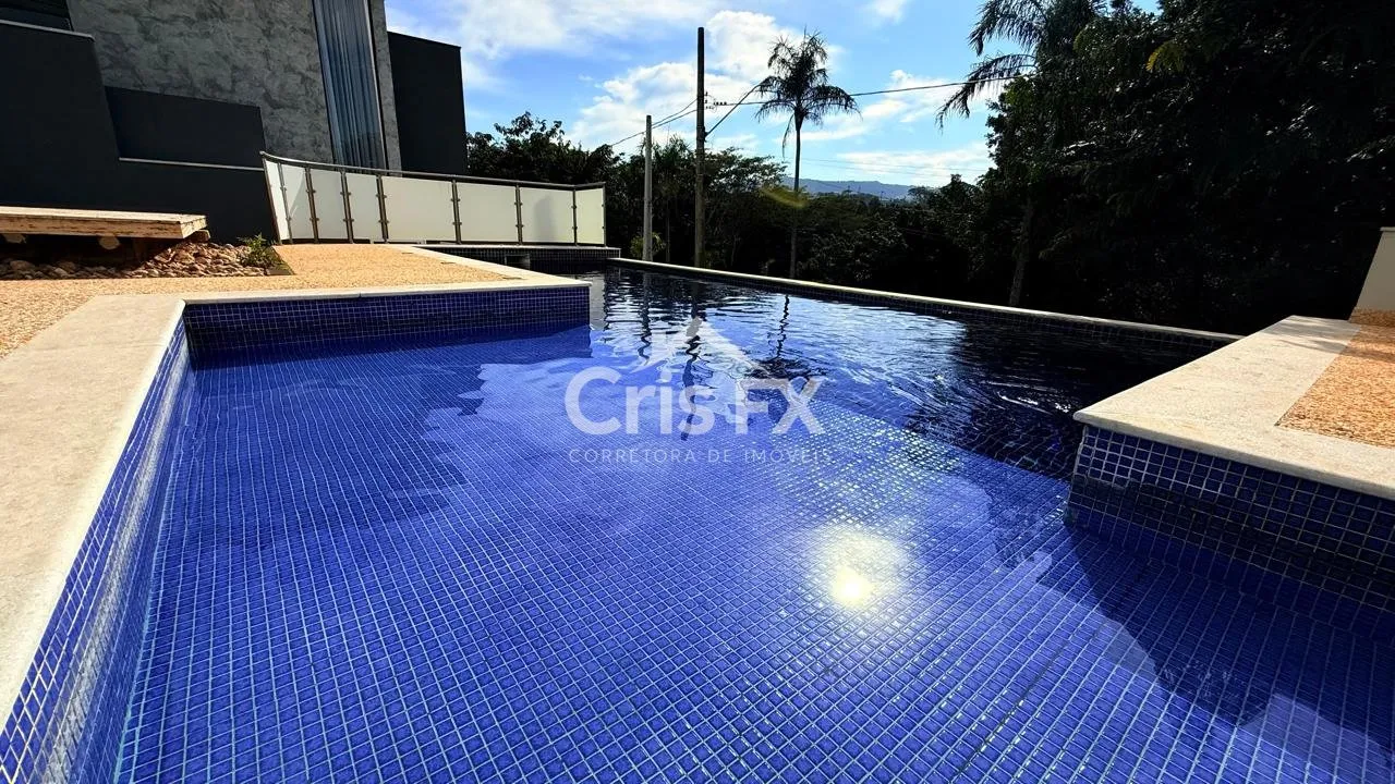 Imagem Sobrado de 6 quartos, 630m² no bairro Villaggio Capríccio, em Louveira