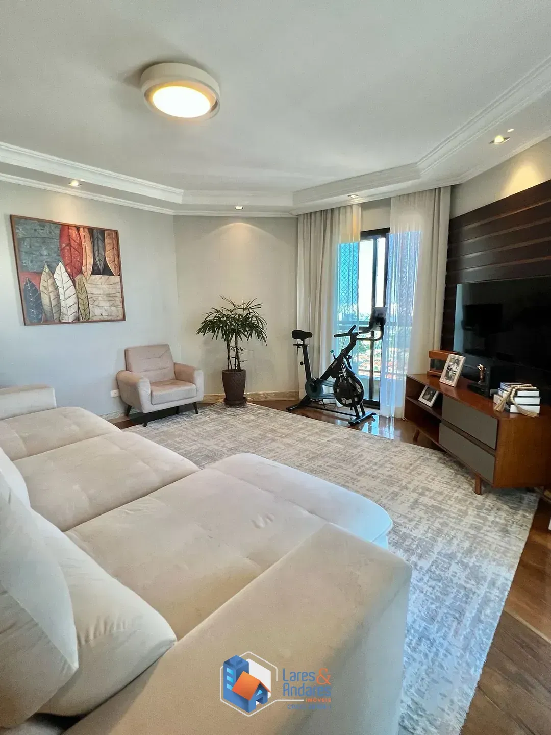 Imagem Apartamento para venda em Parque São Domingos com 3 quartos, sendo 1 suíte, 174m²