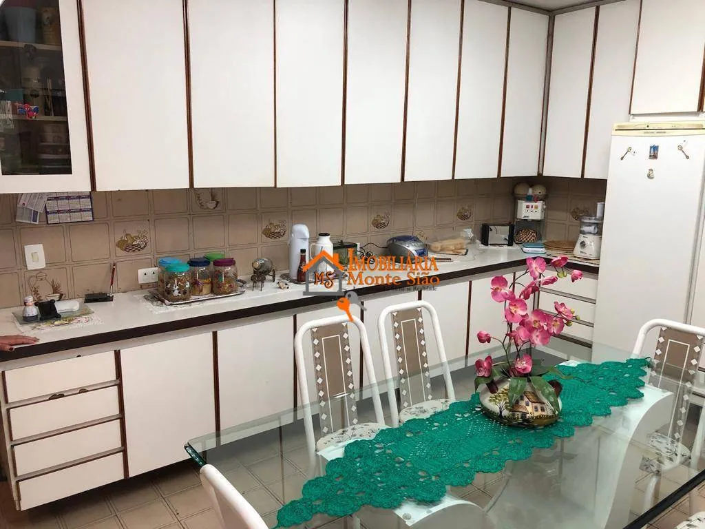 Imagem Casa com 3 dormitórios à venda, 350 m² por R$ 1.200.000,00 - Jardim Santa Bárbara - Guarulhos/SP