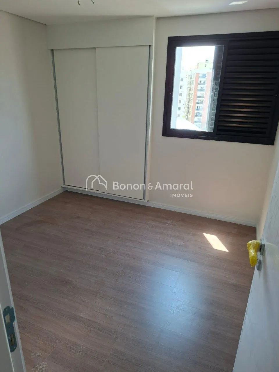 Imagem Seu novo lar no Botafogo: 72m², andar alto e lazer de clube