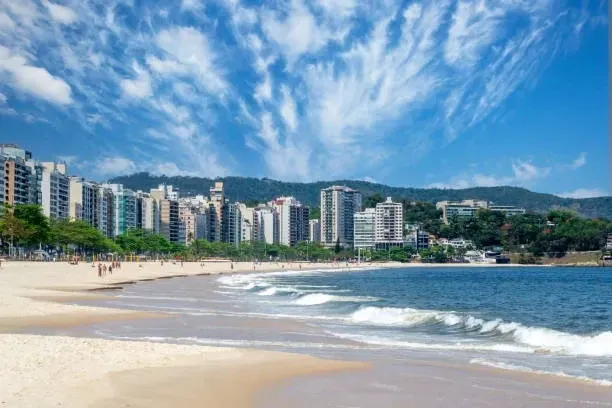 Imagem Casa com 7 Quartos à Venda, 300 m² em Fátima - Niterói