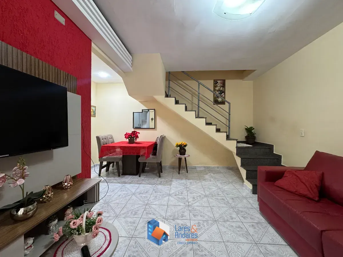 Imagem Sobrado para venda em Jardim Independência com 3 quartos, 90m²