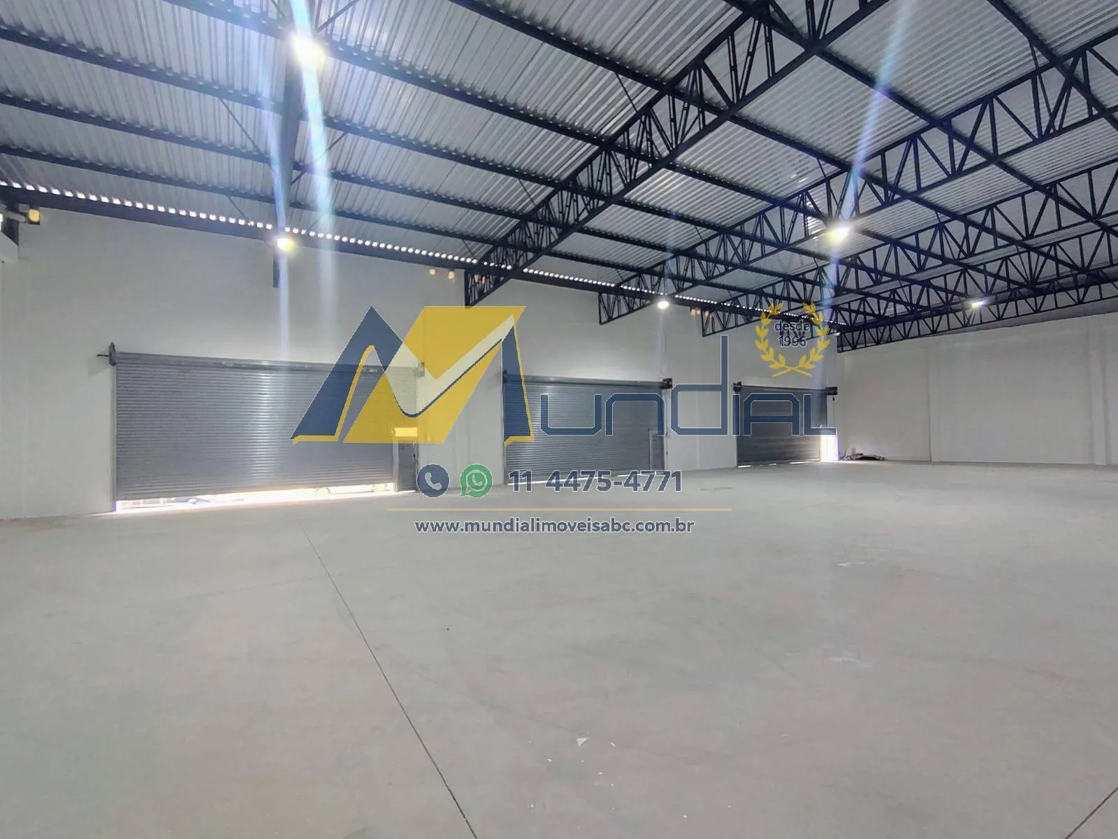 Imagem Salão Comercial de 198 m² na Vila Nogueira com Pé-Direito Alto
