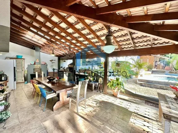 Imagem Casa na Granja Viana, Porteira Fechada, Piscina e Gourmet