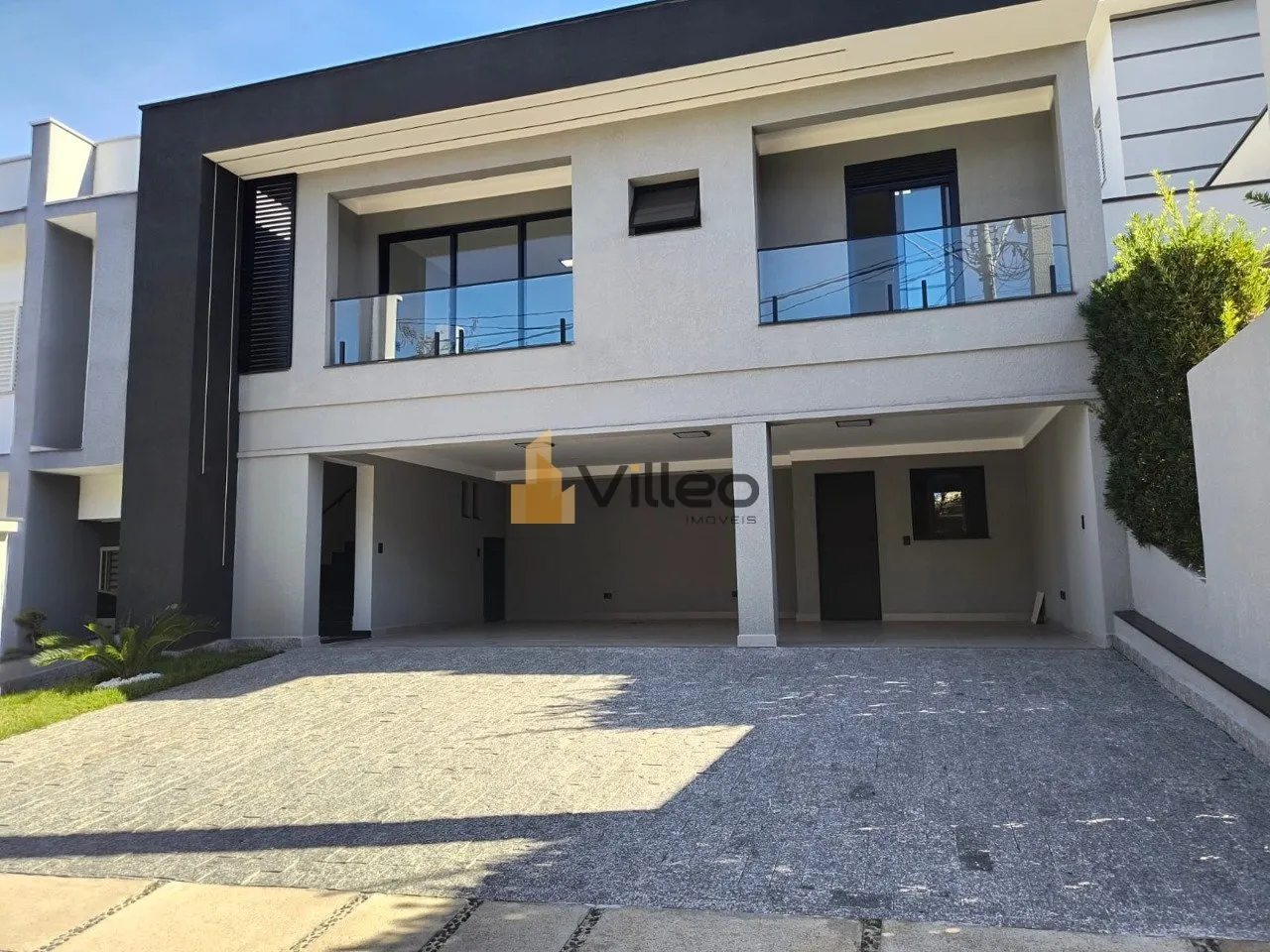 Imagem Viva a experiência de morar em uma residência que traduz elegância, funcionalidade e bem-estar. L...
