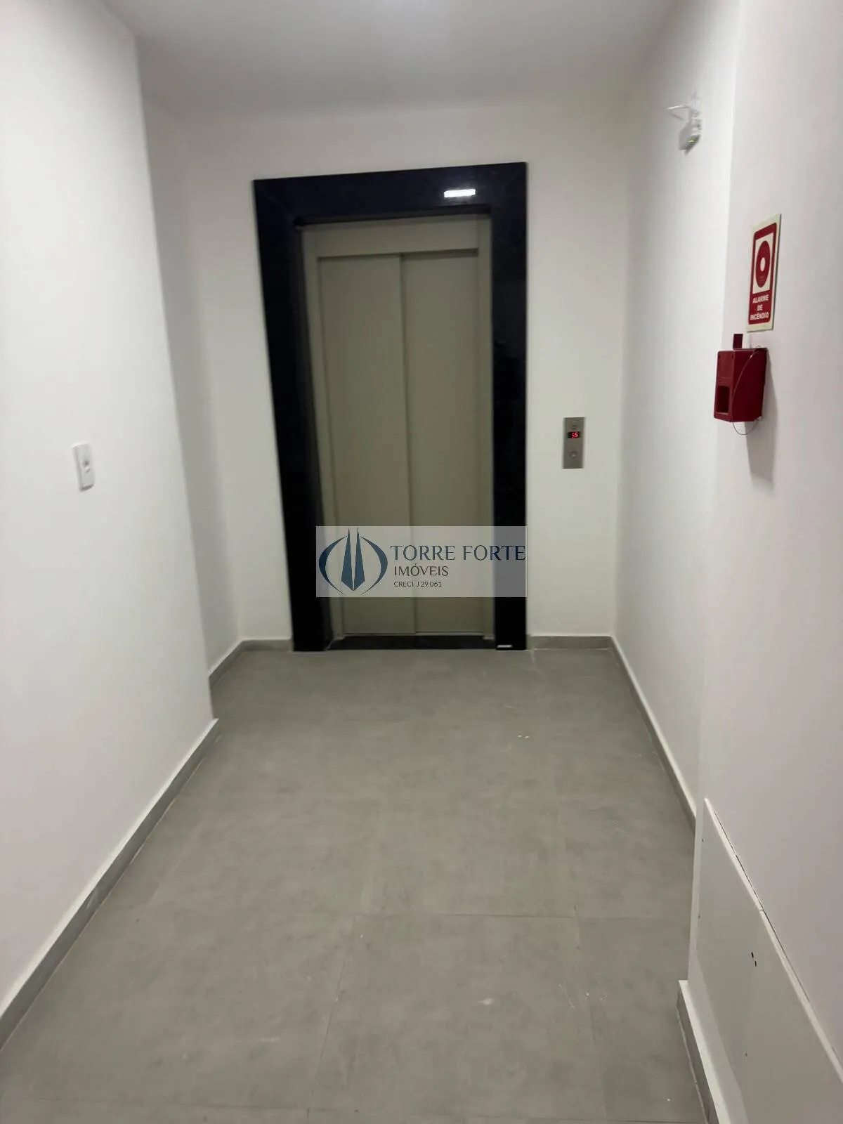 Imagem Lindo Studio com 35m² com vaga de garagem no Jardim Analia Franco.