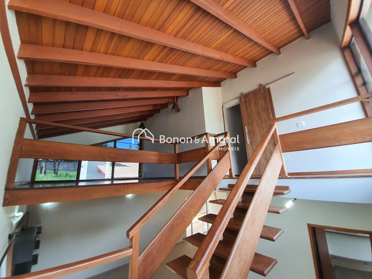 Imagem Sobrado pra venda de 3 dormitórios 1 suíte, condomínio Alto da Boa Vista, em Paulínia.