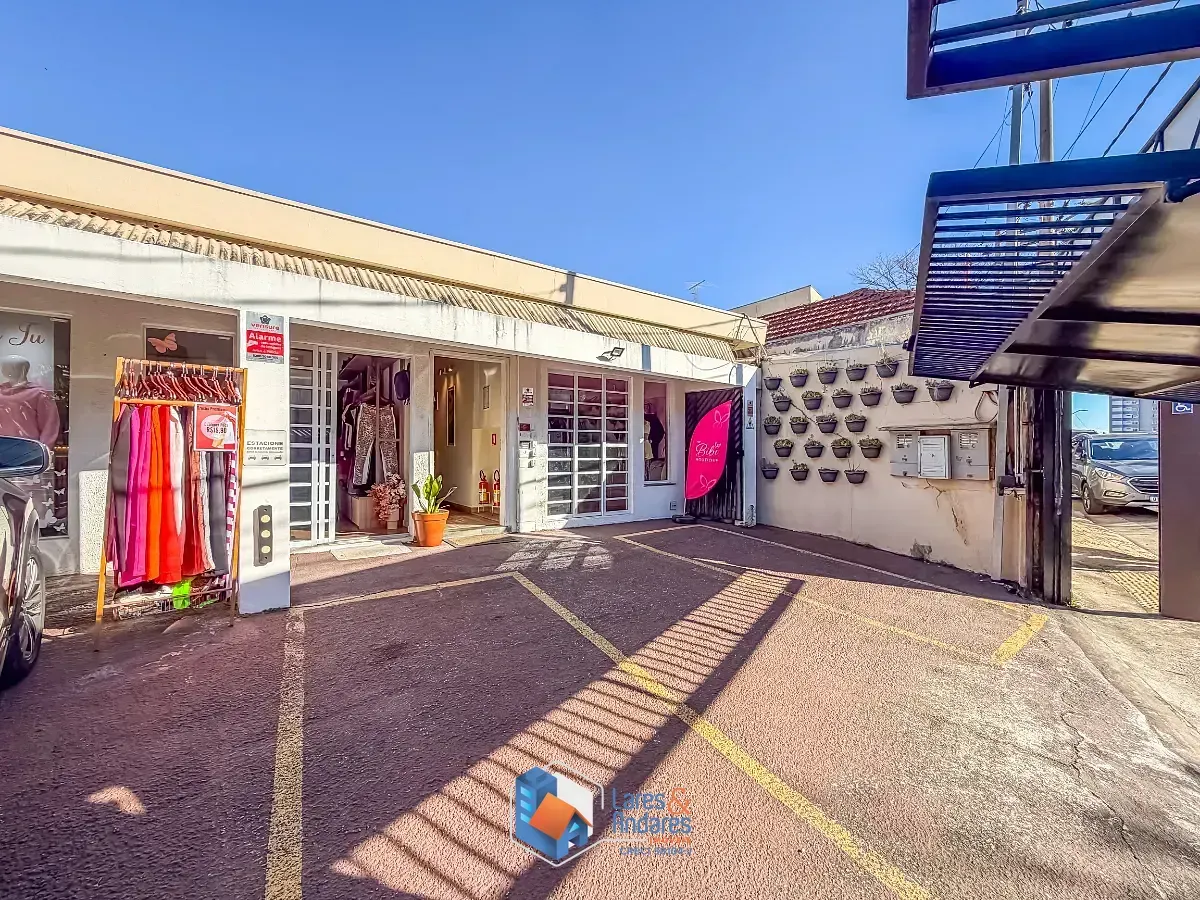 Imagem Conjunto comercial para venda em Parque São Domingos, 320m²