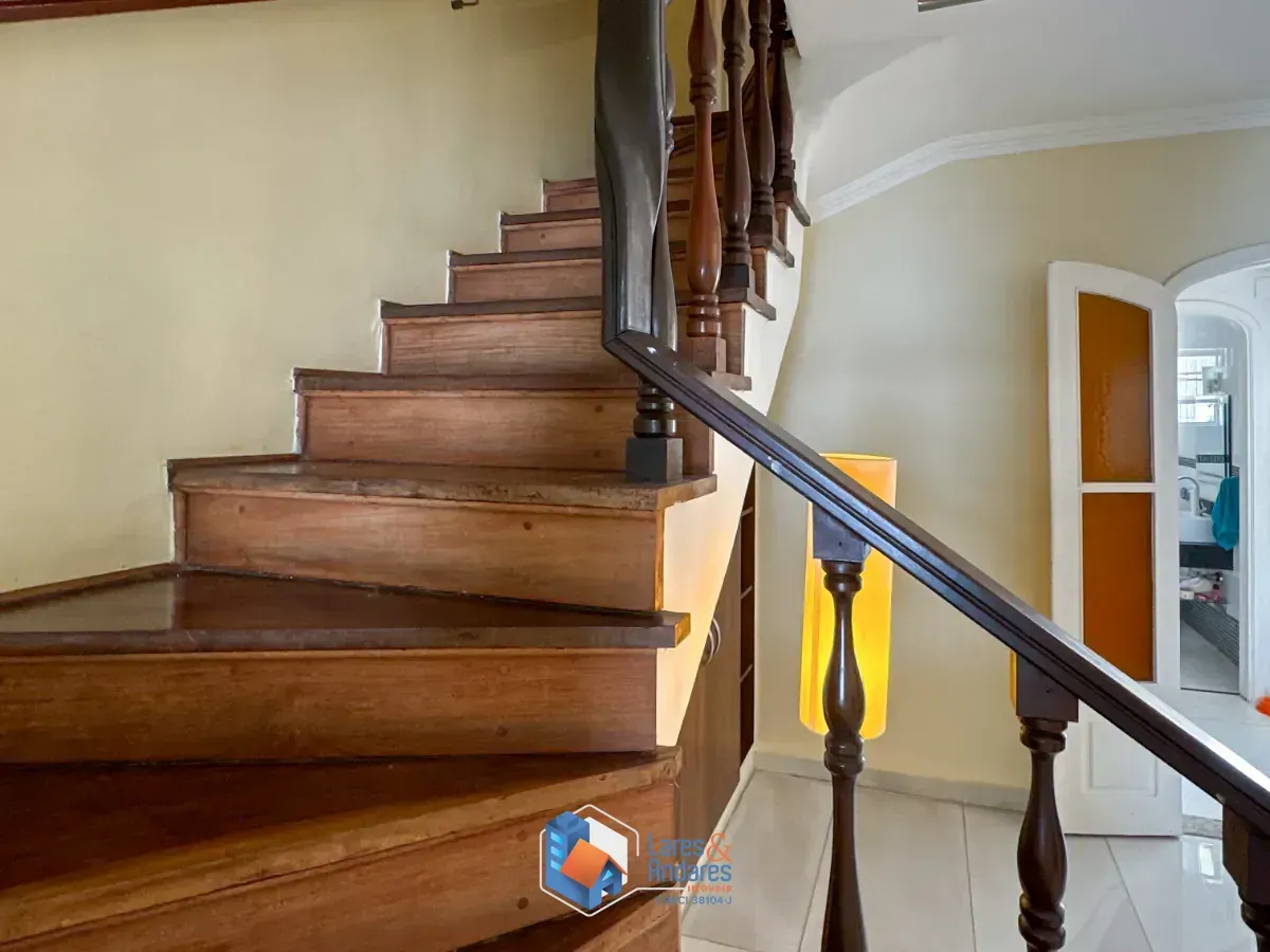 Imagem Sobrado para venda em Jardim Santo Amaro com 3 quartos, sendo 1 suíte, 114m²