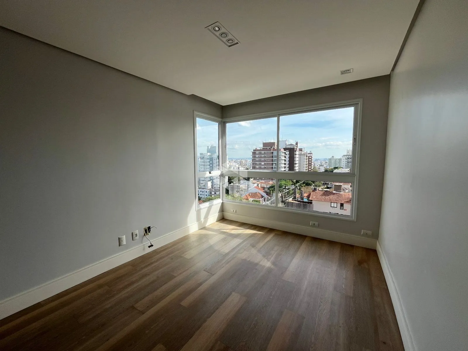 Imagem Apartamento Impecável no Petrópolis - 2 D (1 Suíte)