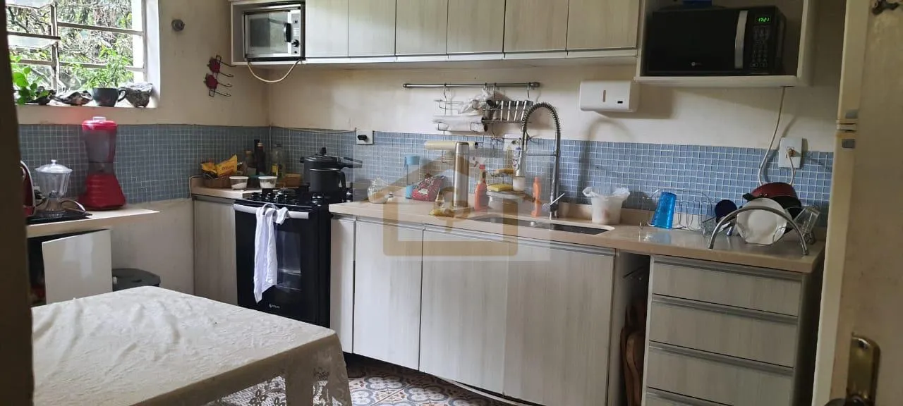 Imagem Terreno com 1500 metros, imóvel Térreo com 181 m2, 3 quartos!