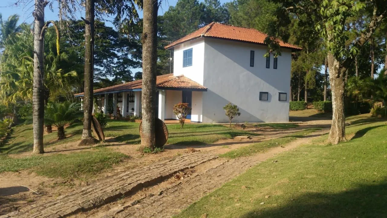 Imagem Sítio com casa de 2.000m² e área total de 80.000m² em Porto Feliz São Paulo