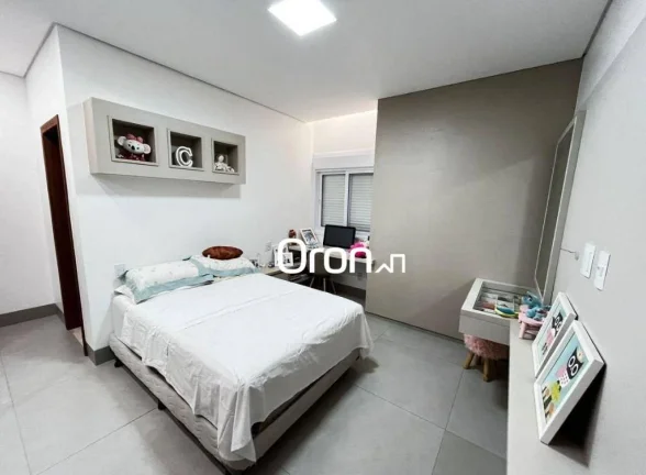 Imagem Sobrado à venda, 337 m² por R$ 3.990.000,00 - Jardins Valencia - Goiânia/GO