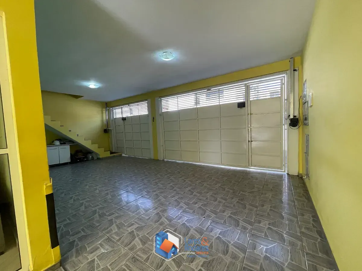 Imagem Sobrado para venda em Jardim Vaz de Lima com 4 quartos, sendo 2 suítes, 230m²
