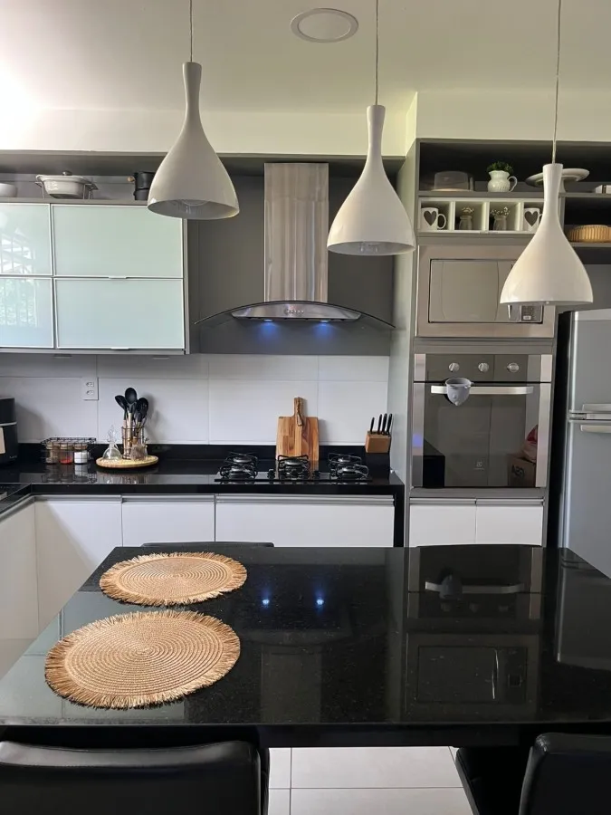 Imagem Casa para Venda em Petrópolis / RJ no bairro Castelanea