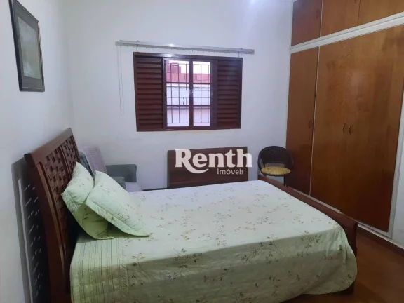 Imagem Casa com 3 dormitórios à venda, 177 m² por R$ 470.000,00 - Santa Cruz - Rio Claro/SP