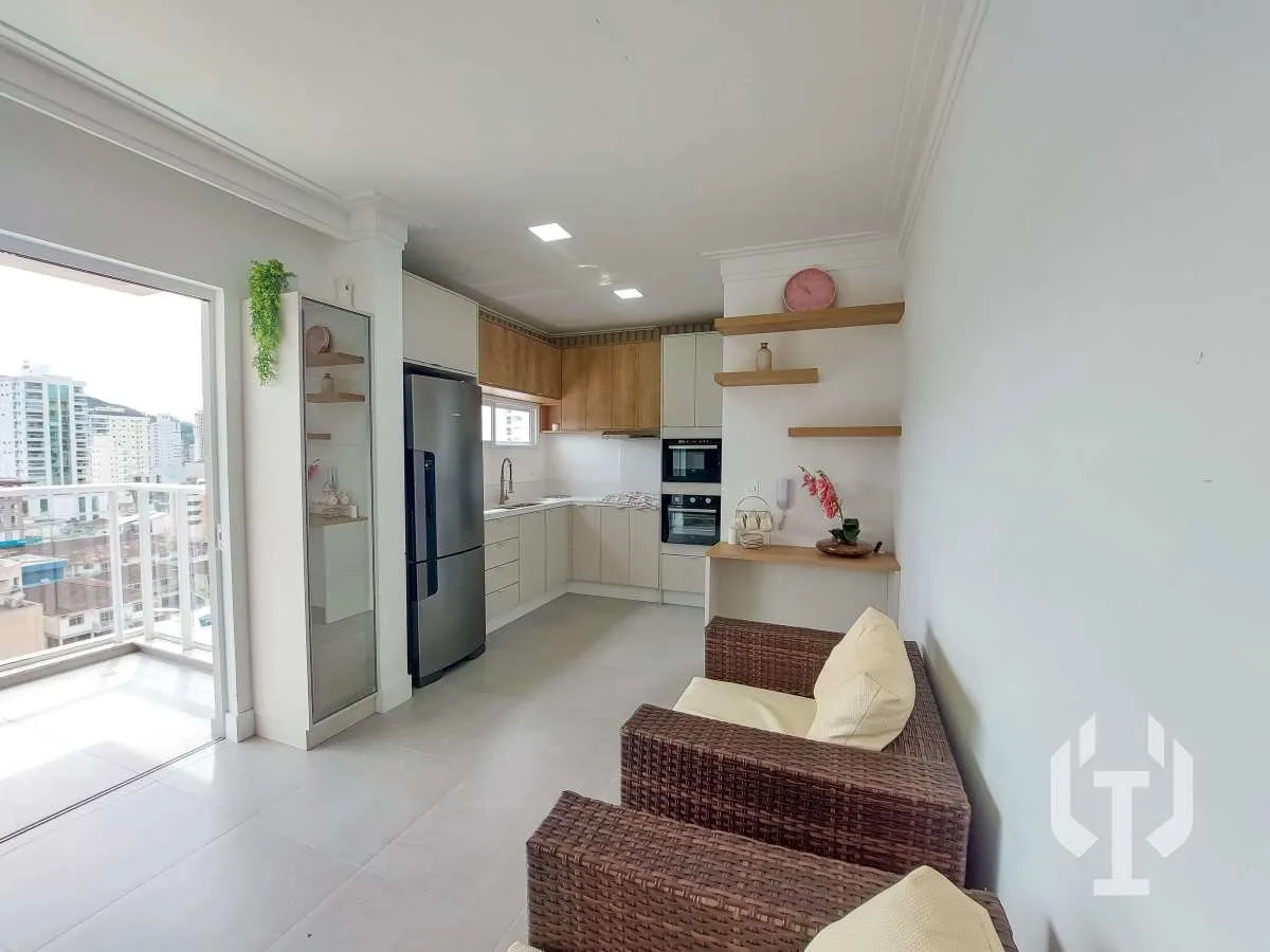 Imagem Apartamento de dois dormitórios com vista para o mar no Centro de Itapema