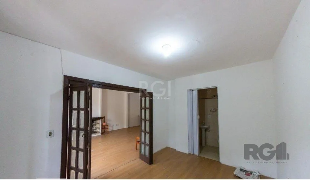 Imagem Casa para Venda - 450m², 4 dormitórios, sendo 3 suites, 5 vagas - Nonoai