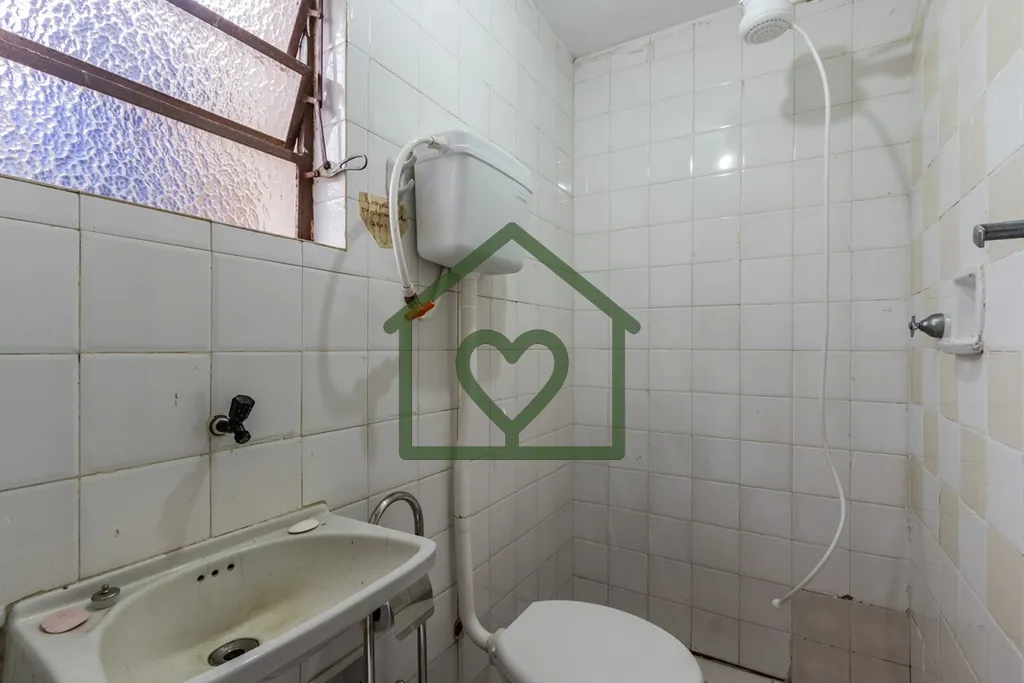 Imagem CASA DE 99m² COM 2 DORMITÓRIOS, 2 BANHEIROS, ESCRITÓRIO, COZINHA, LAVANDERIA, DESPENSA. AMPLO PÁ...