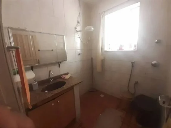 Imagem Casa com 4 Quartos e 2 banheiros à Venda, 400 m²