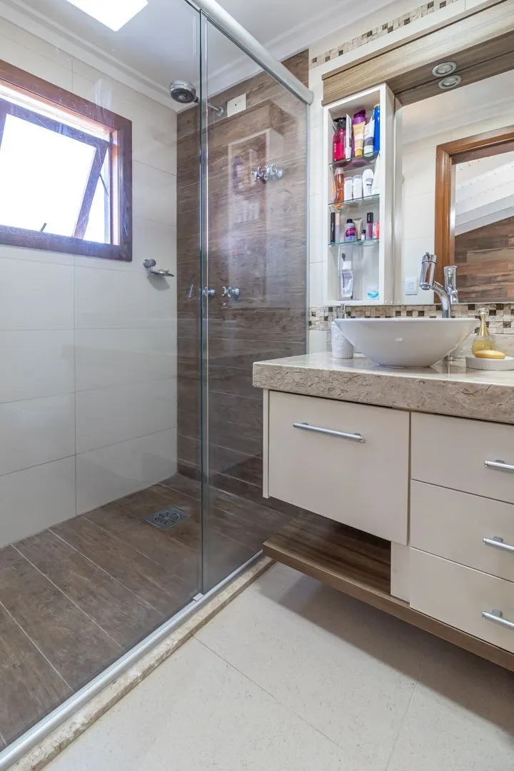 Imagem Casa com 3 Quartos à venda, 141m² - Hípica