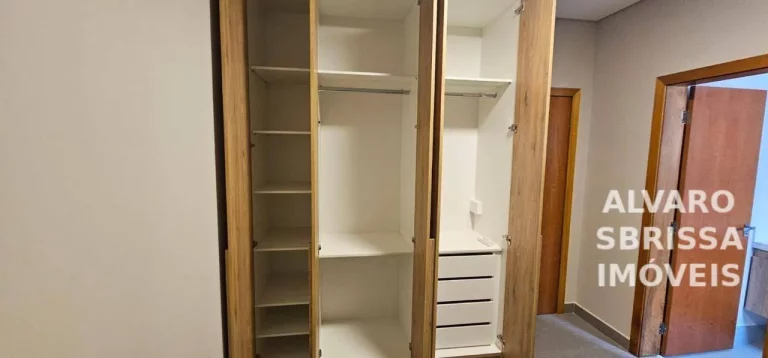 Imagem Casa com 3 dormitórios à venda, 214 m² por R$ 2.100.000,00 - Portal dos Bandeirantes - Salto/SP