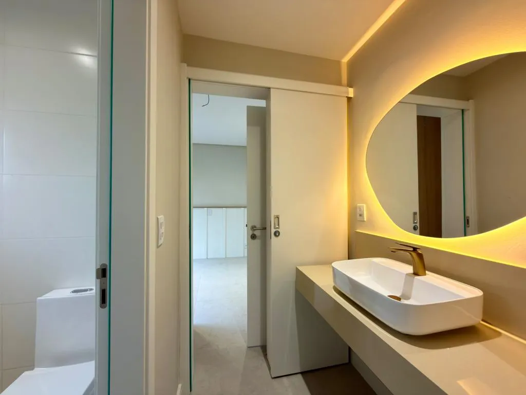 Imagem Casa em Condominio 3 Dormitórios - Bairro --