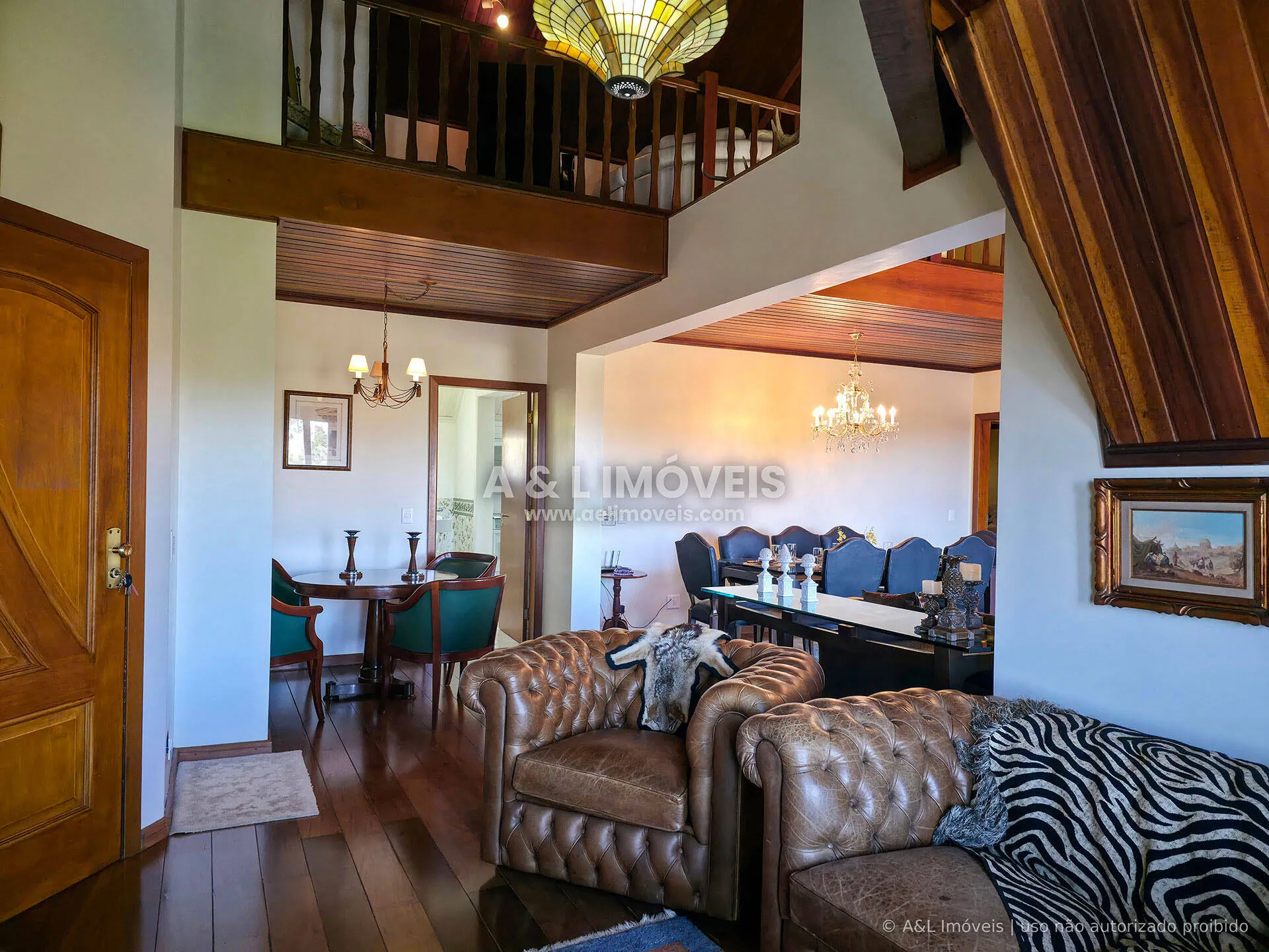 Imagem Apartamento duplex à venda em Campos do Jordão com 4 dormitórios