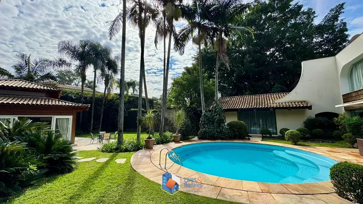 Imagem Casa para venda em Cidade Jardim com 3 quartos, sendo 3 suítes, 1,200m²