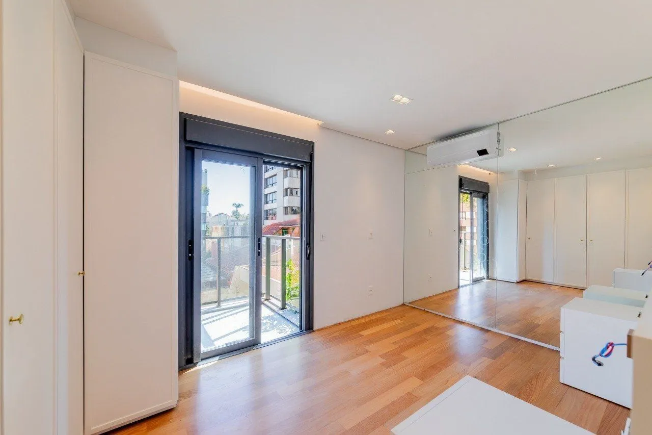 Imagem Apartamento novo 3 dormitórios com 2 vagas próximo ao Grêmio Náutico União