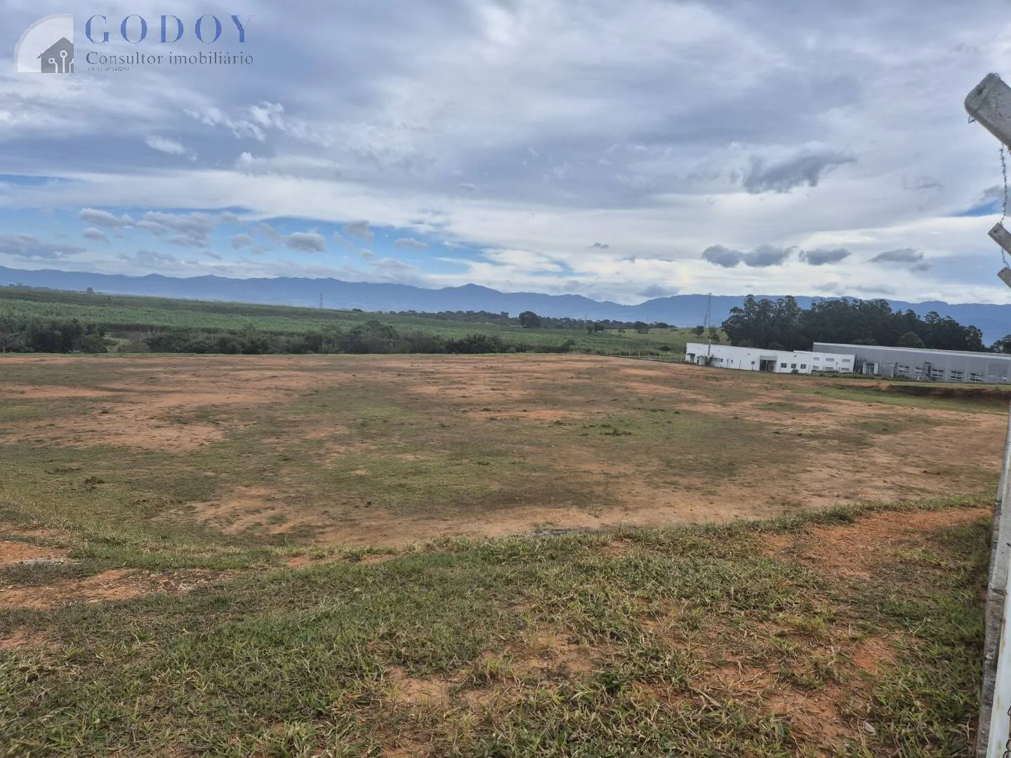 Imagem Terreno Industrial - Entrada de Pindamonhangaba - Próximo à Rod. Pres.Dutra