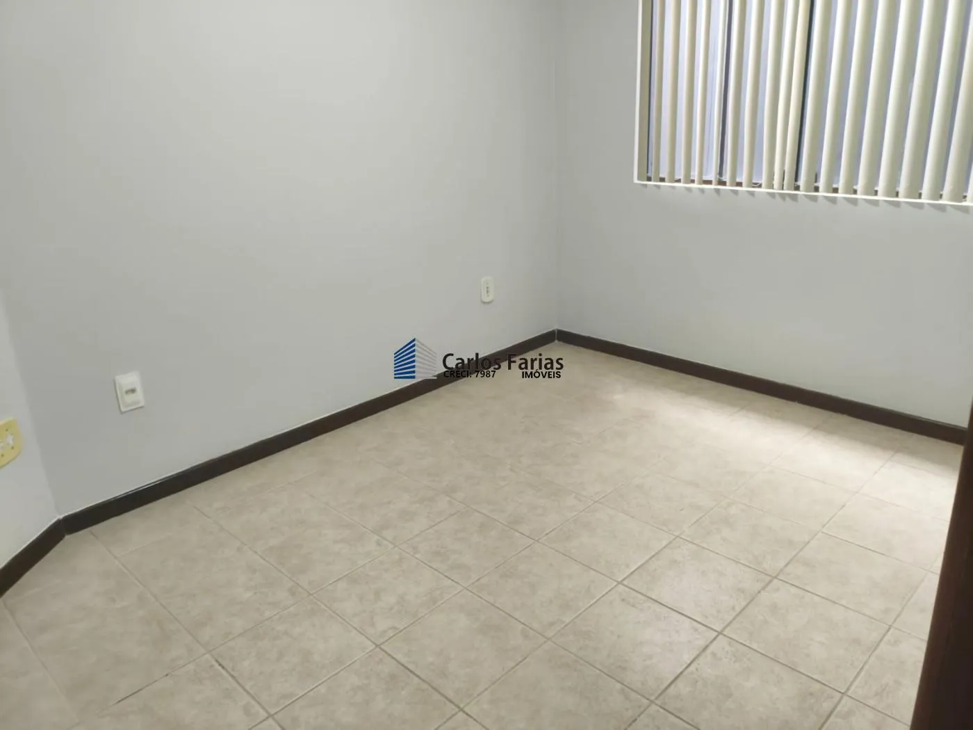Imagem Casa em Condomínio para Venda em Brasília, Setor Habitacional Jardim Botânico, 4 dormitórios, 1 suíte, 5 banheiros, 4 vagas