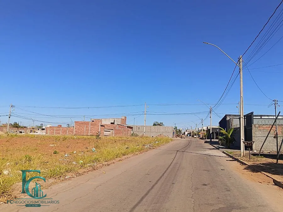 Imagem Oportunidade, terreno comercial com entrada parcelada