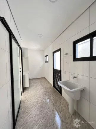 Imagem Sobrado no condomínio Cyrela Landscape, com 03 suítes com closet