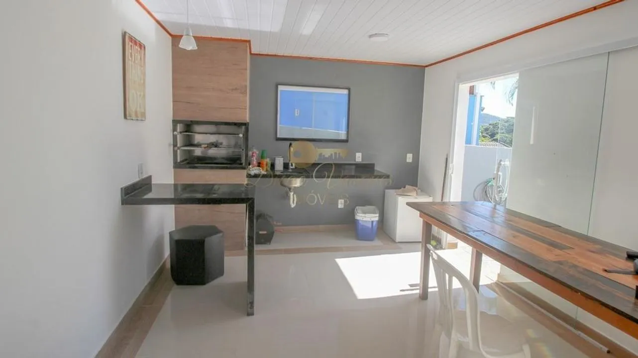 Imagem Casa em Condomínio para Venda em Teresópolis / RJ no bairro Tijuca