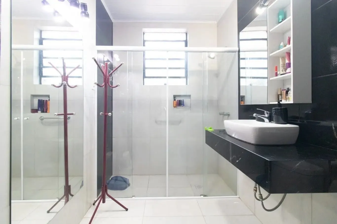 Imagem Casa com 4 dormitórios e 175m² à venda no Bairro Santa Tereza