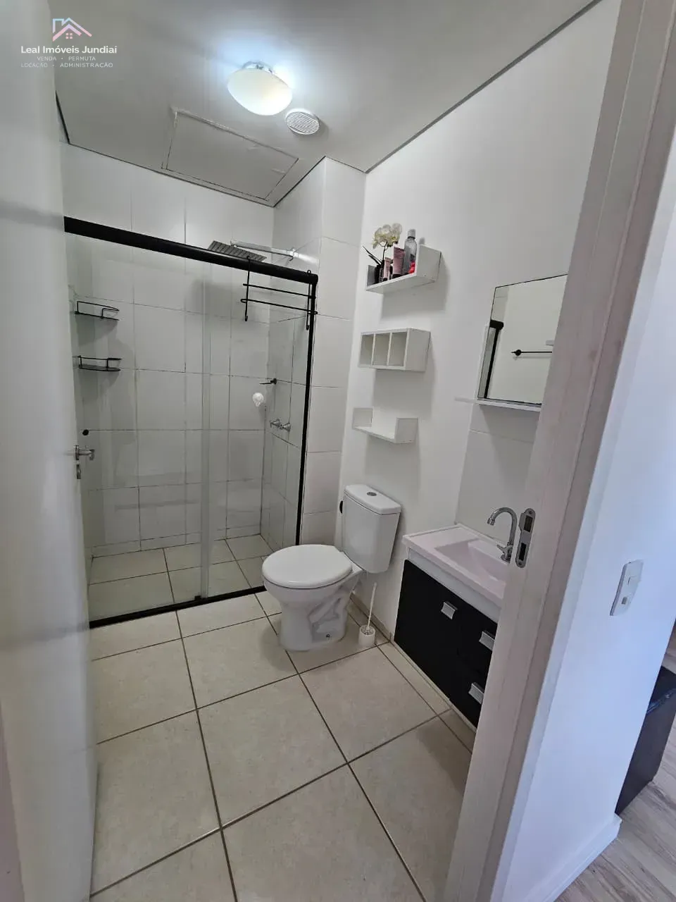 Imagem Apartamento à venda - Área útil 60 m2 com 3 dormitórios sendo 1 suíte - 1 vaga - Residencial Cenário